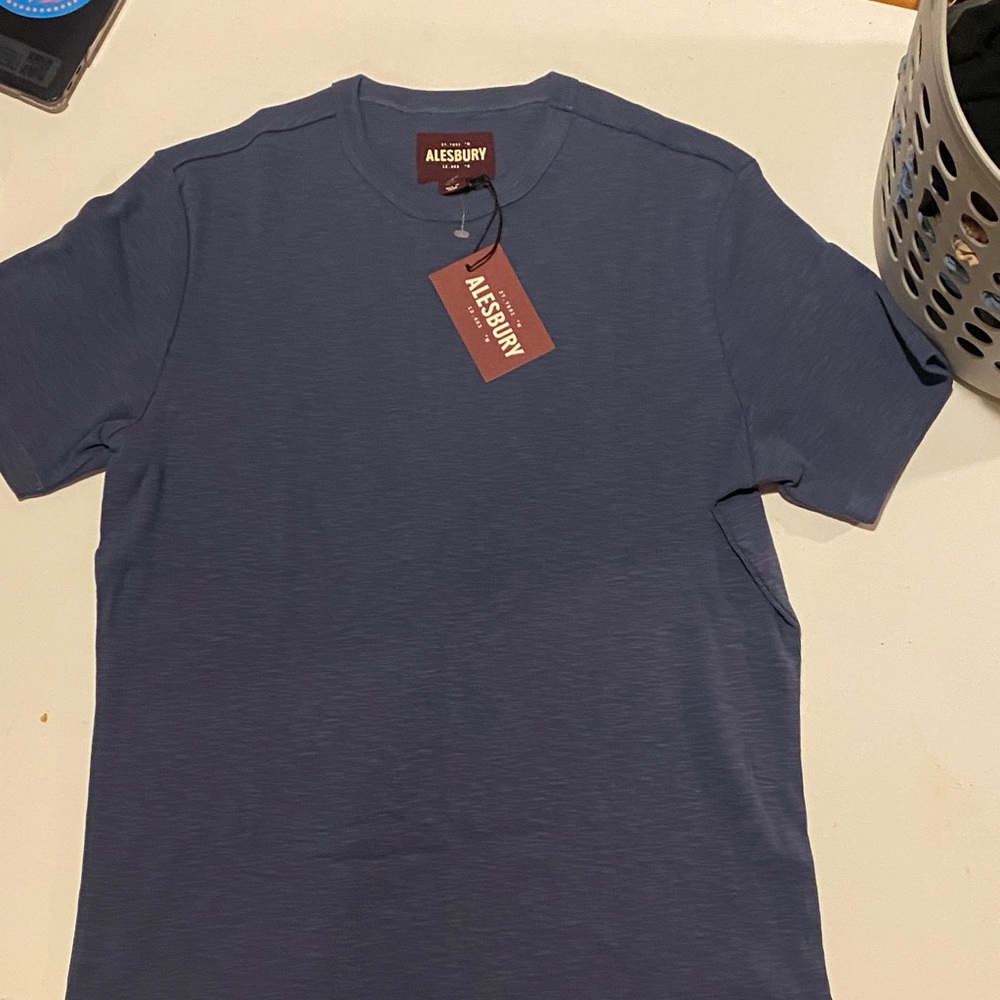 Alesbury Men's Short-Sleeve Crewneck Tee in Slate Blue